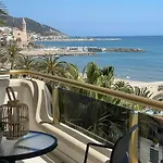 Ξενοδοχείο με διαμερίσματα Mediterraneo