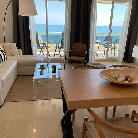 شقة فندقية Mediterraneo 4*