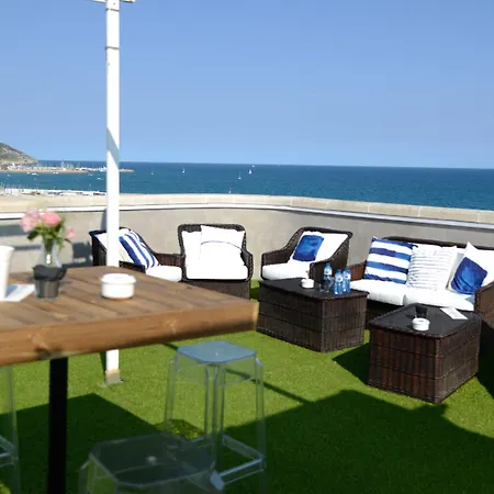 Mediterraneo شقة فندقية سيدجيس