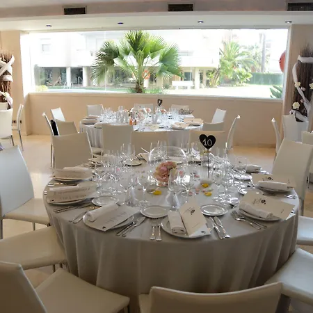 Aparthotel Mediterraneo 4*