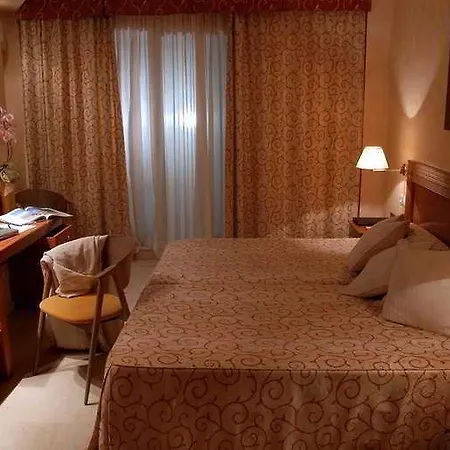 Apart Otel Mediterraneo Sitges