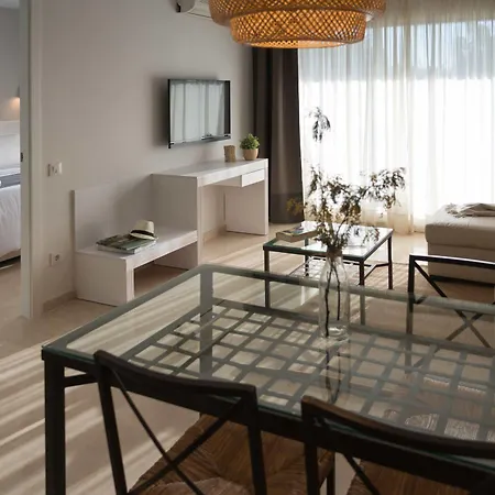 Mediterraneo Apart Otel Sitges