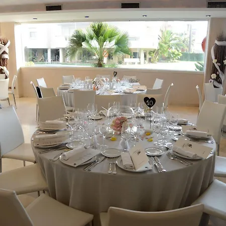 מלון דירות Mediterraneo 4*