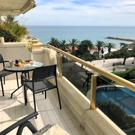 Mediterraneo Apart Otel Sitges
