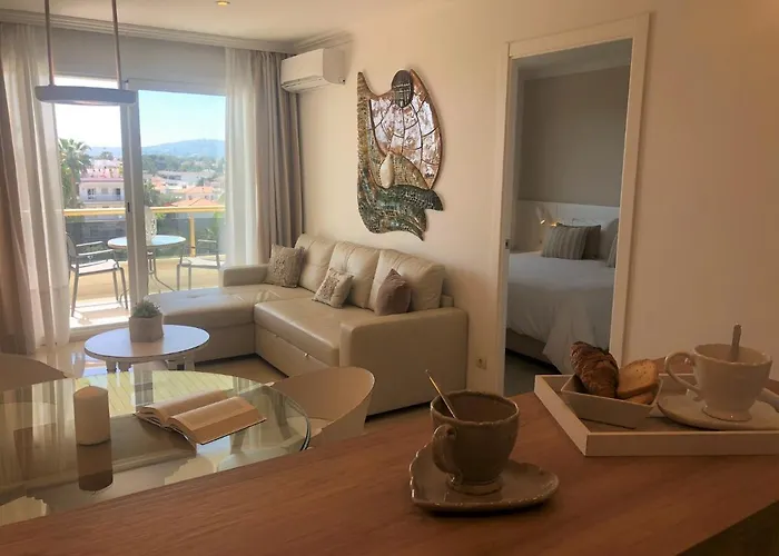 Apart-hotel Mediterraneo 4*