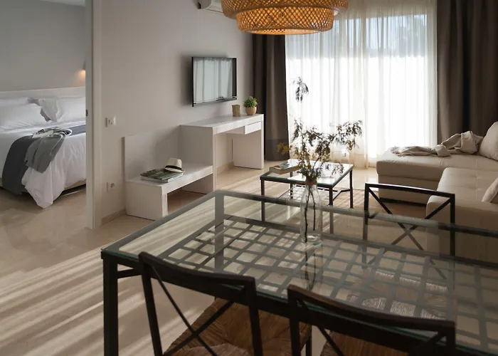 Mediterraneo Apart Otel Sitges