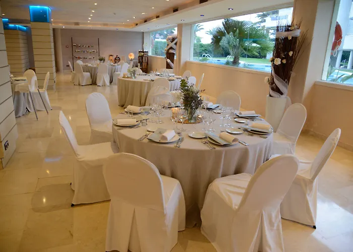 Aparthotel Mediterraneo 4*