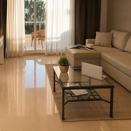 Mediterraneo Lejlighedshotel 4*